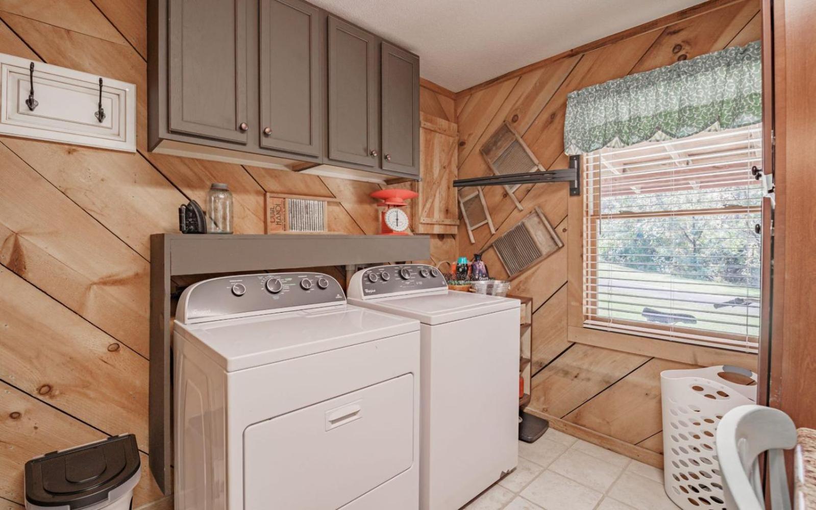 Wooded Bliss Hot Tub Single Level Cabin With No Steps Rocking Chairs And Wooded Views Pigeon Forge Esterno foto